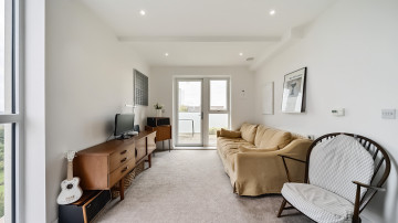 Brixham Building (31161024)