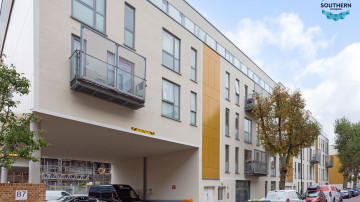 11 Oyster Court 85 Crampton Street