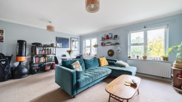 Greening House 751124