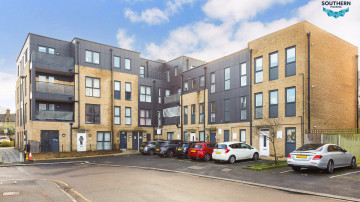 FLAT 7, 6 Milton Avenue