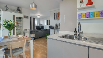 Bridgestone House - 2 Bedroom