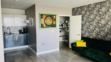 Flat 166 41 Chandlers Avenue