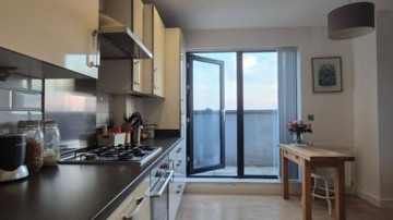 243 Brixton Road (Ref: 1530)