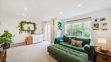 366 Upper Richmond Road